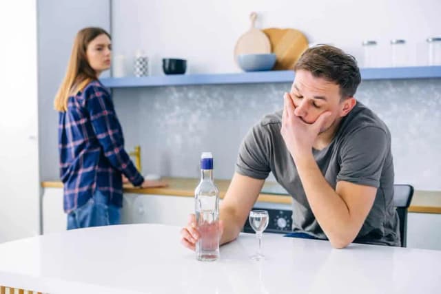 Jak poradzić sobie z mężem alkoholikiem i odzyskać spokój w życiu Jak poradzić sobie z mężem alkoholikiem i odzyskać spokój w życiu